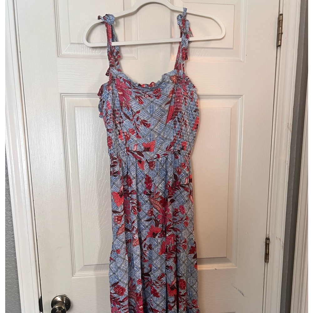 Women’s dress size M